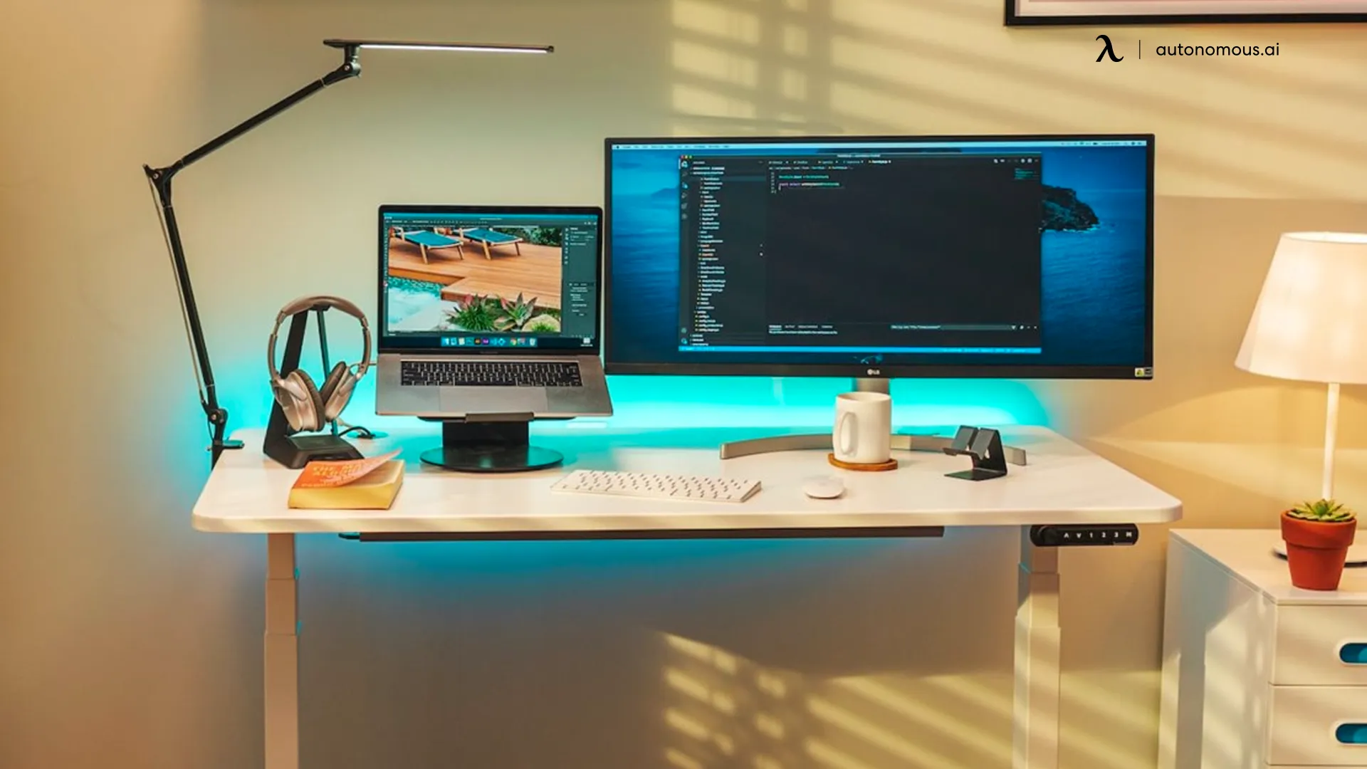 Welcoming New Employees: Tips for a Perfect Desk Setup