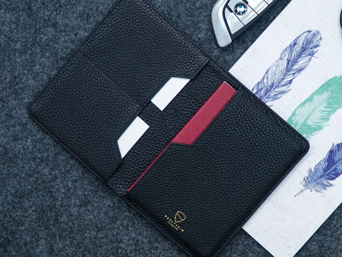 Vaultskin KENSINGTON: Passport Wallet