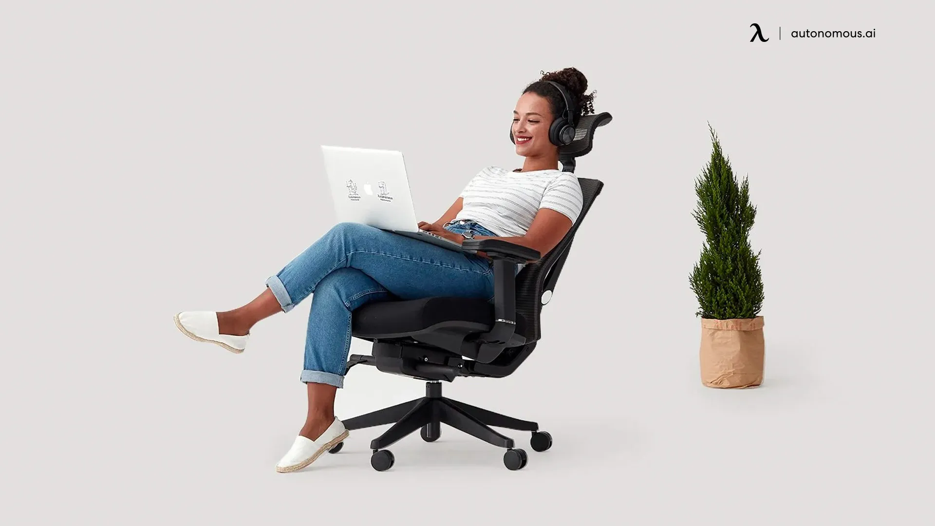 Ergonomic Bliss: Discover the Benefits of a Thick Cushion Office Chair