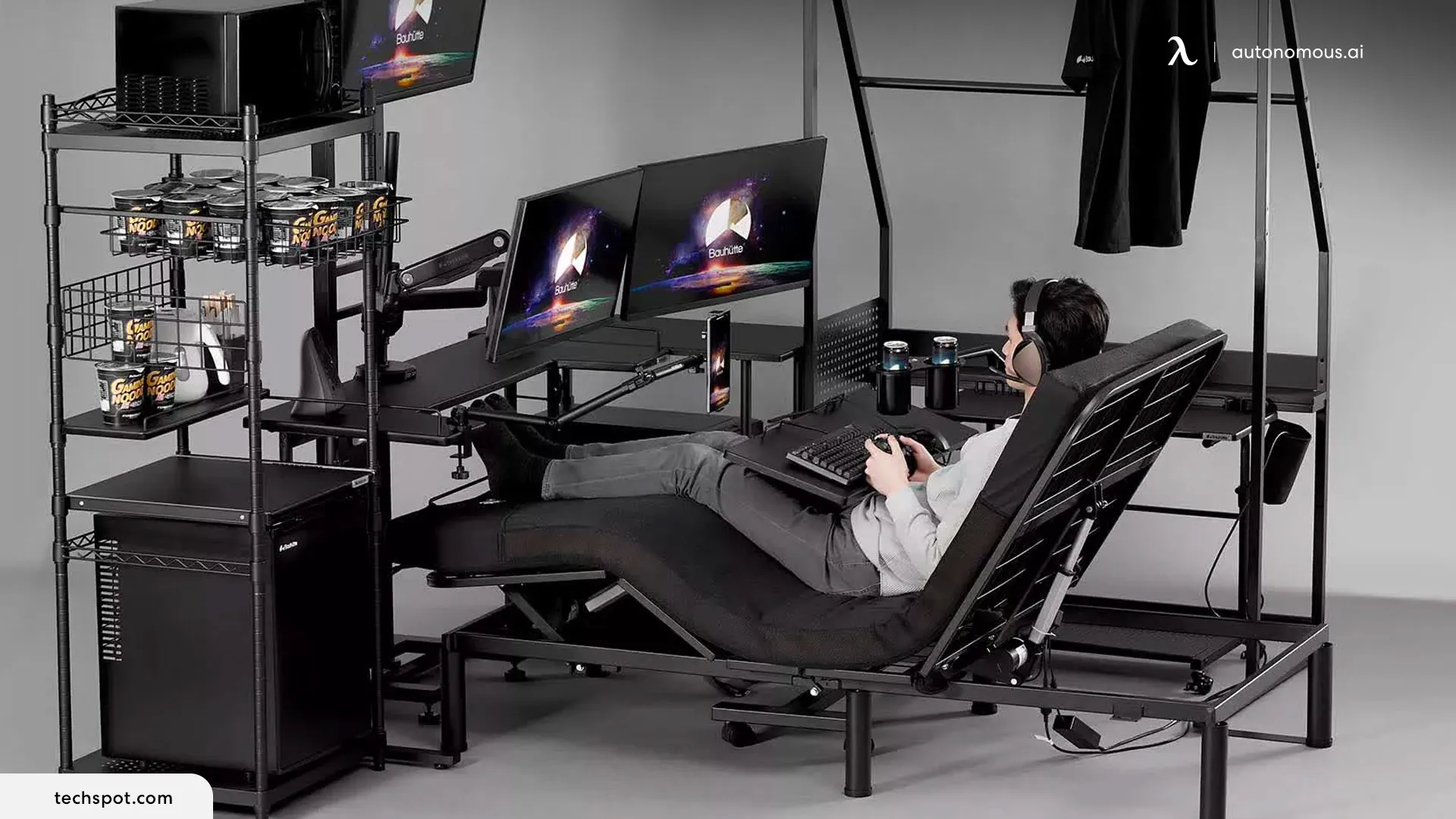 Comfort - pc gaming bed setup