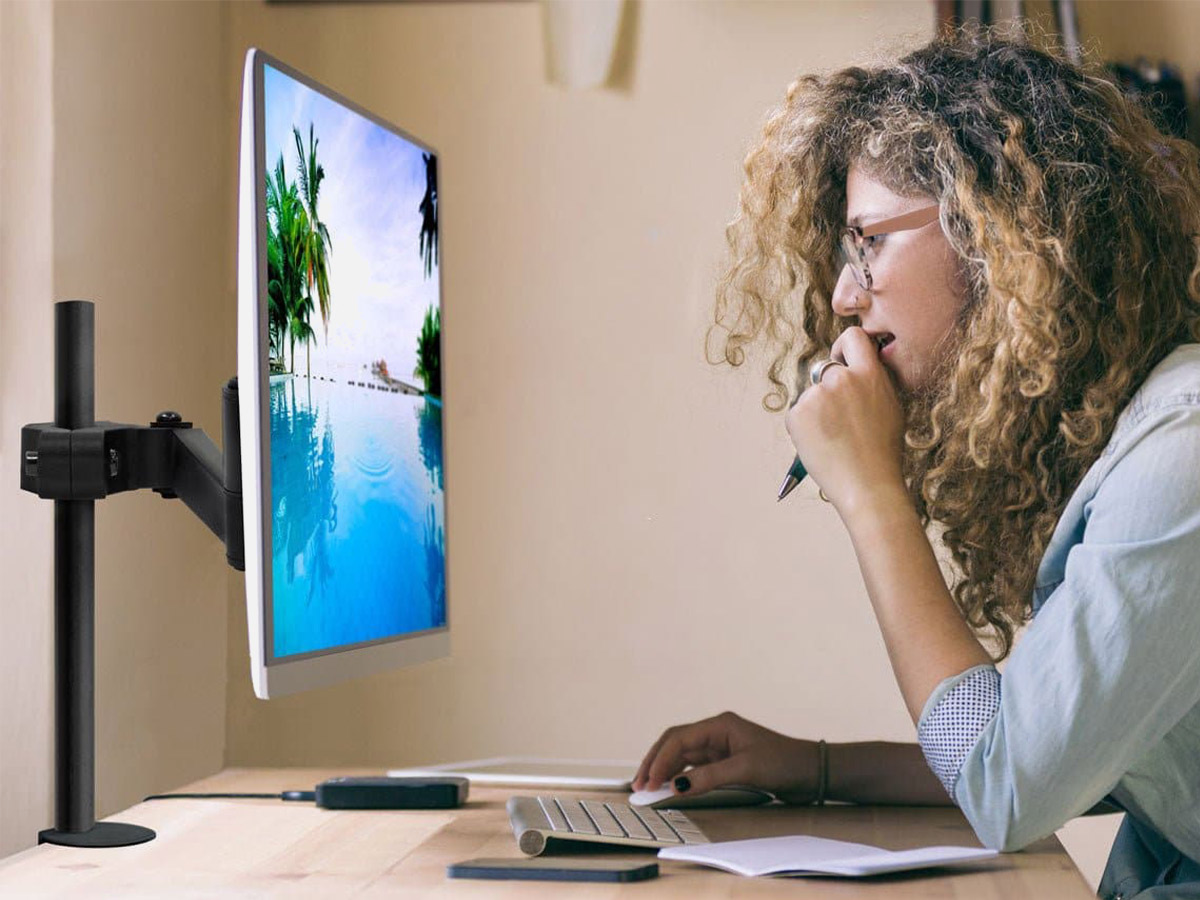 Mount-It! MI-391 Full Motion TV and Monitor Truss/Pole Mount