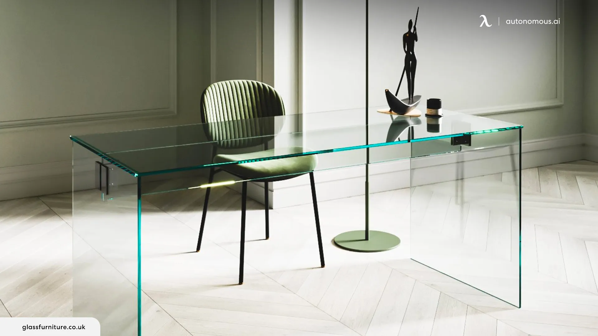 Why Are Glass Desks Appealing for a Contemporary Office Setting?