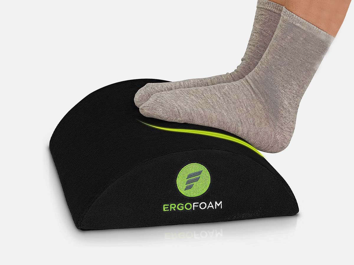 How Foot Rests Contribute to Ergonomics