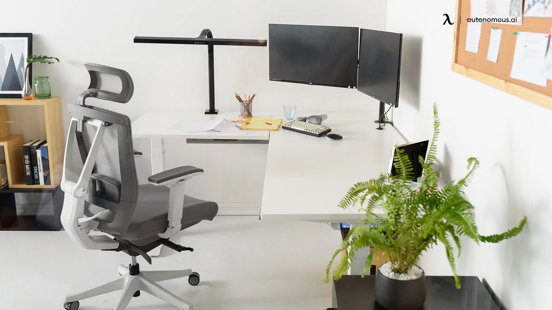 How to Sit Ergonomically on an L-shaped Desk?