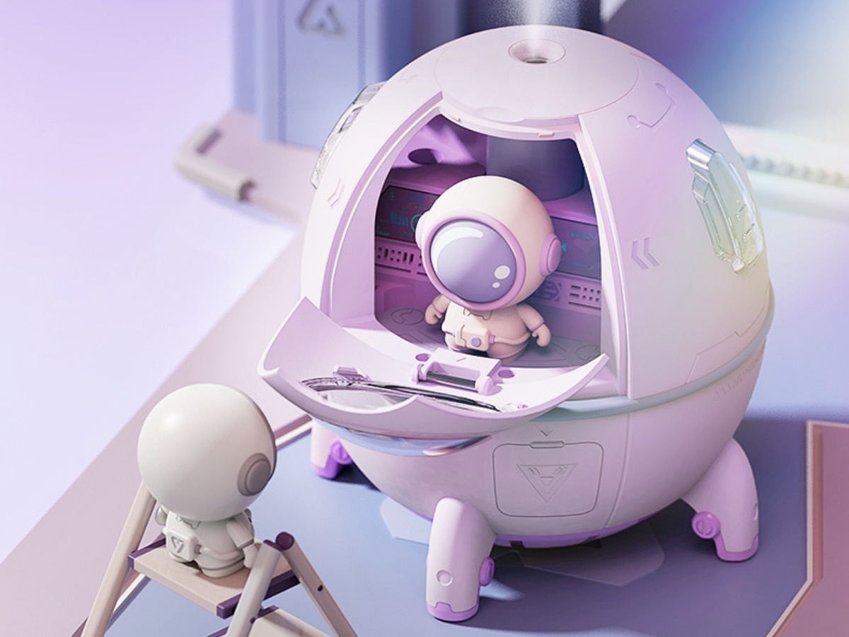 Moody Mouse Astronaut Humidifier with Space Capsule Design & Multi-Color Light