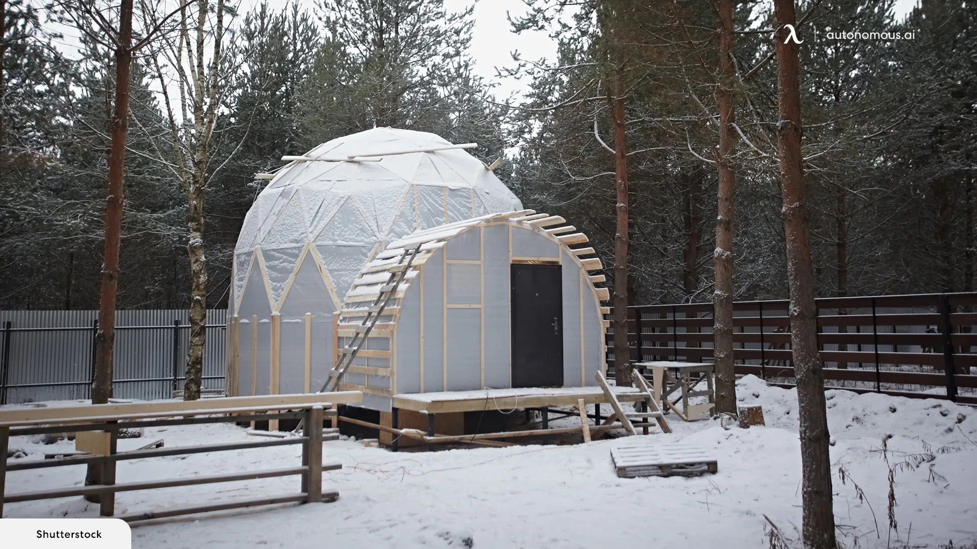 What Is a Geodesic Dome House?