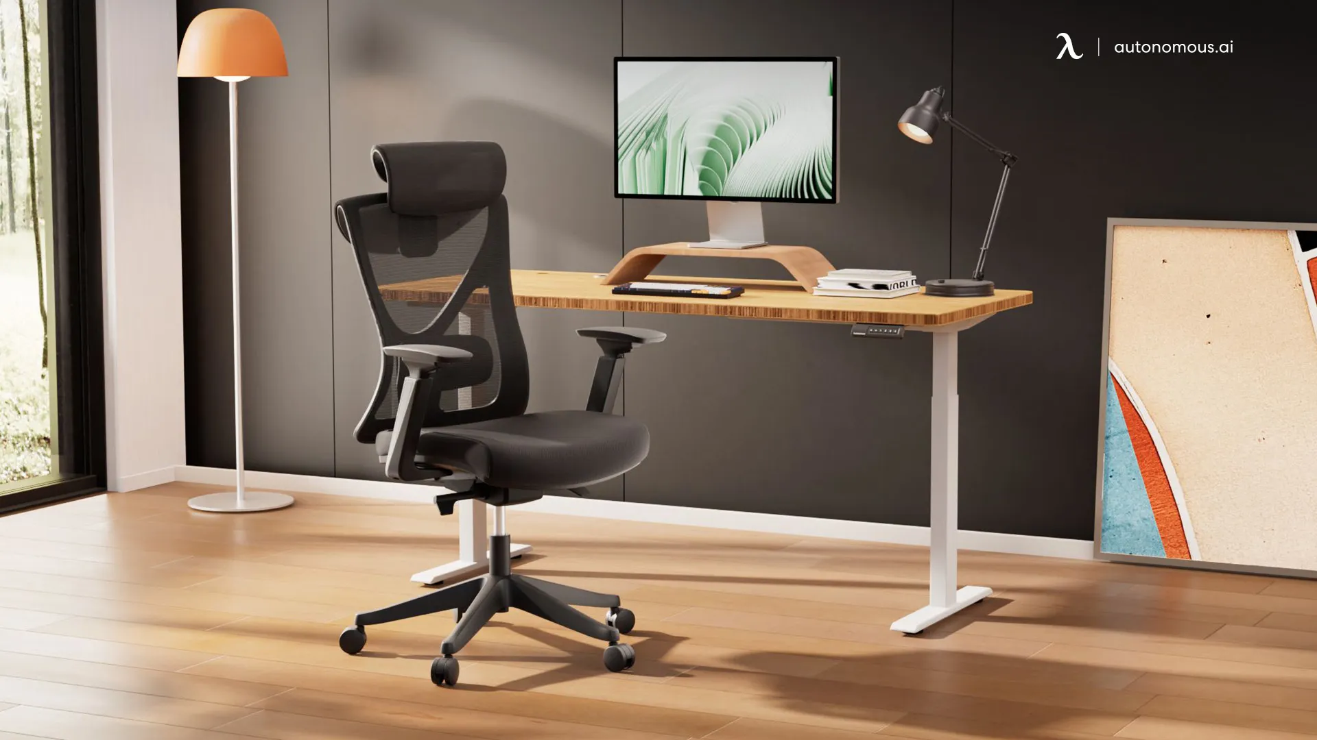 Stand-up Desk vs. Traditional Desk: Which Is Better?