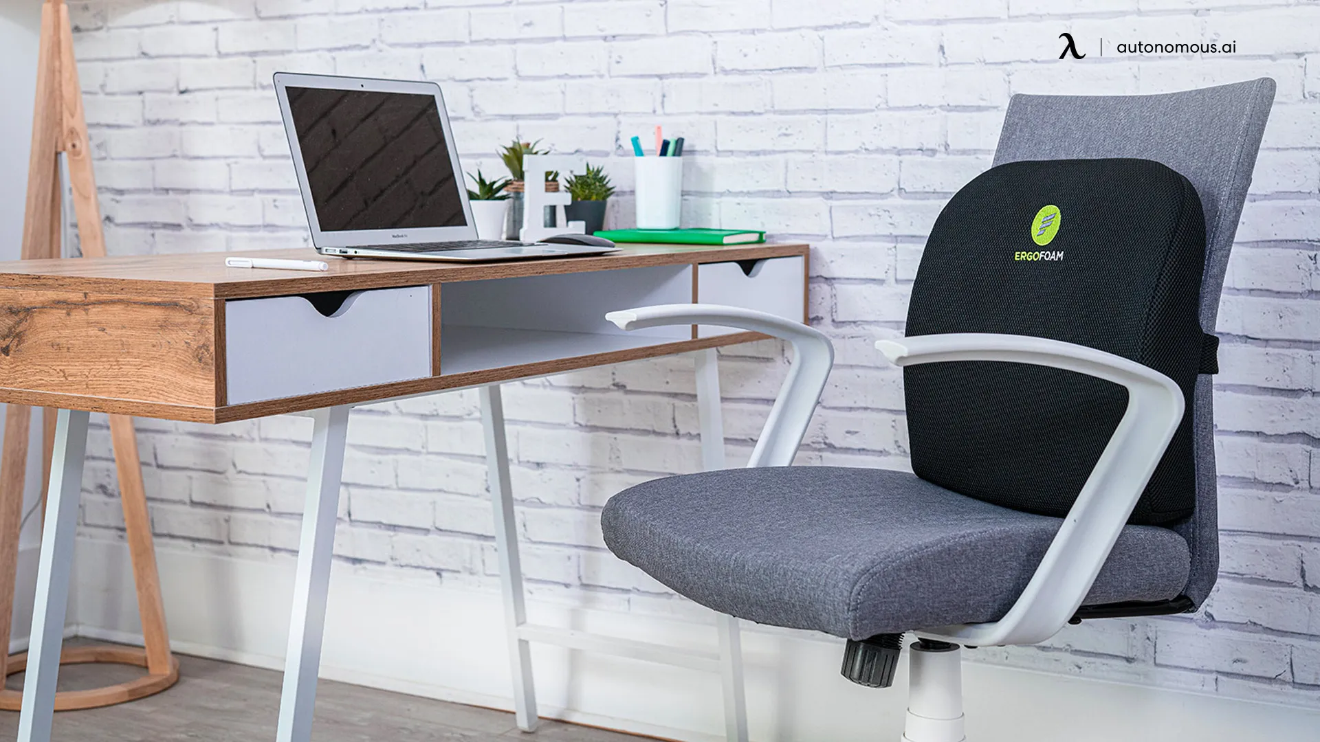 Unlocking the Benefits of Desk Chair Lumbar Support Pillows