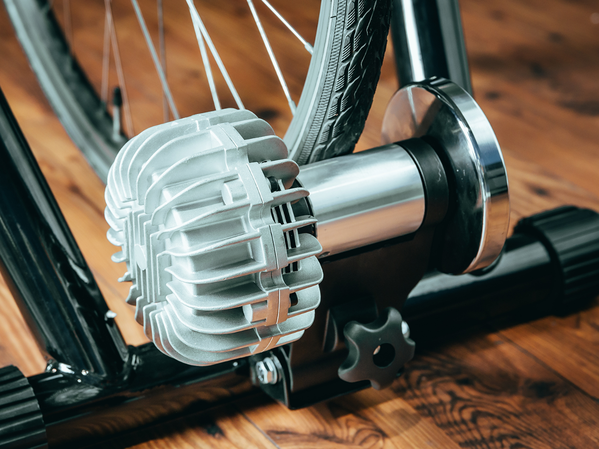 Alpcour Fluid Bike Trainer Silent, Realistic Indoor Cycling