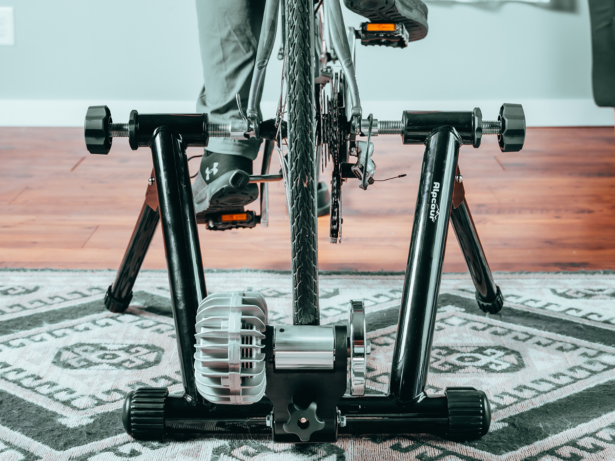 Alpcour Fluid Bike Trainer Silent, Realistic Indoor Cycling