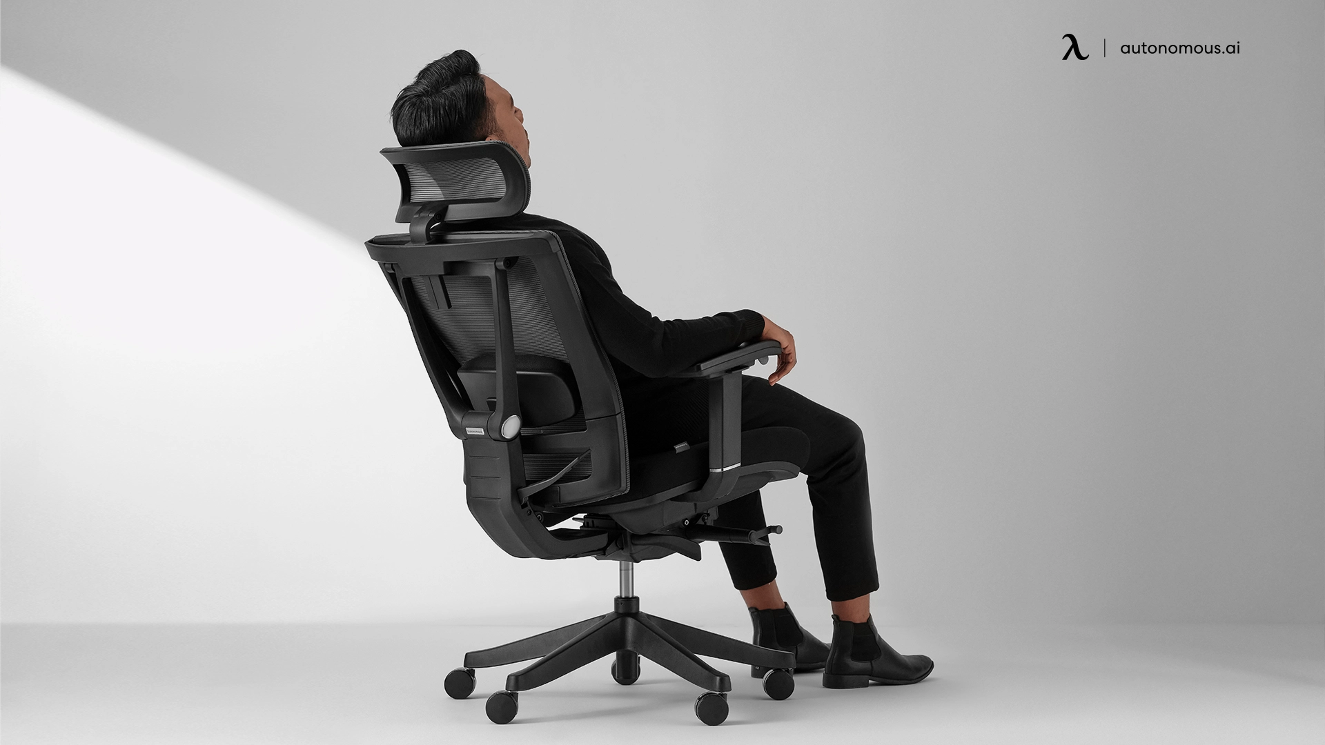 How can the design of a simple office chair impact ergonomics?