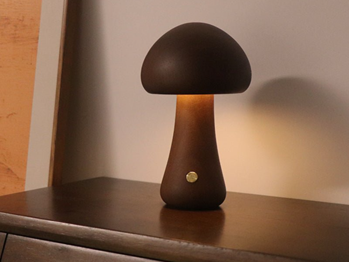 Moody Mouse Mushroom Touch LED Lamp: Nature's Elegance Illuminated