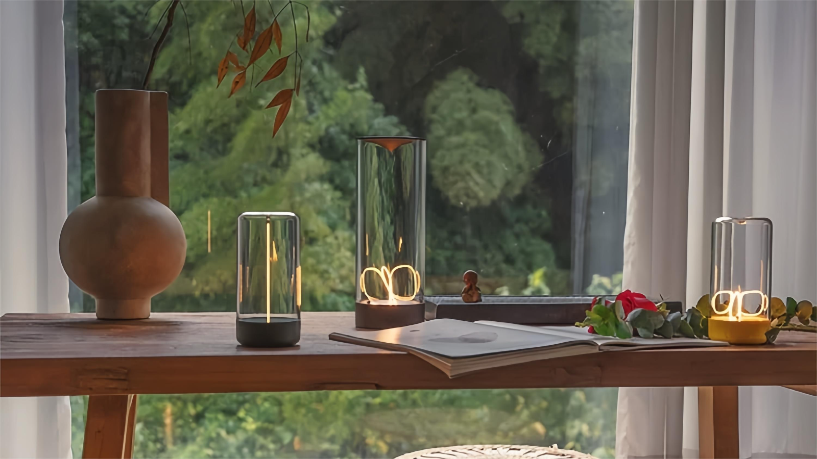 Moody Mouse Magnetic Atmosphere Lamp: Portable Elegance in Soft Glow