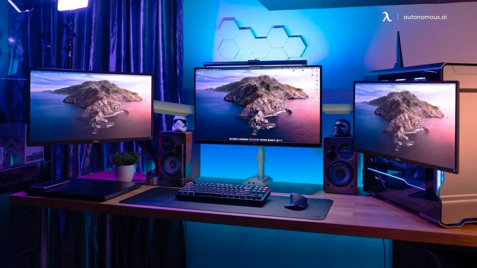 Can a Standing Desk Hold 3 Monitors? – Everything You Should Know