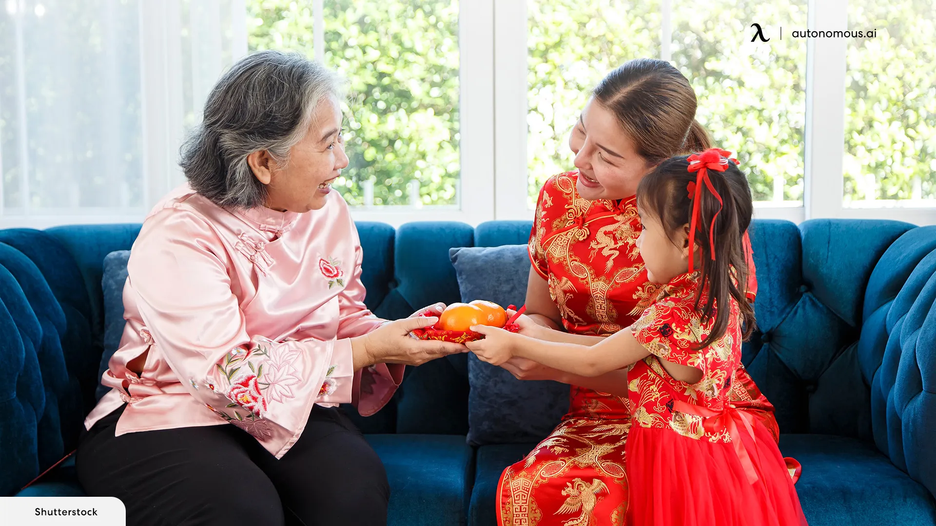 Thoughtful Gifts for Your Chinese Mom and Ladies