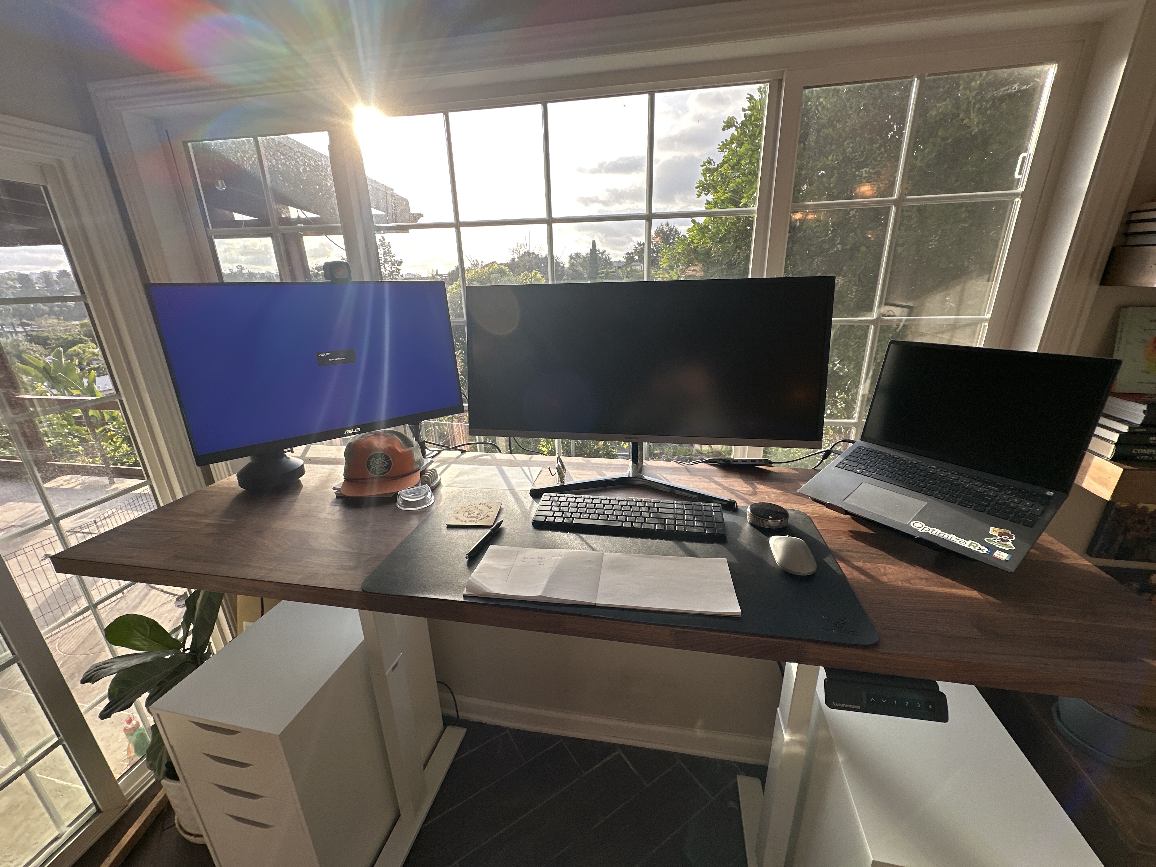 I bought the Autonomous Desk Spacious, and setup was easy. It looks great and is very stable. My floor isn’t perfectly even, but I can lean on the desk while it's in standing mode with no wobbles. The big 70-inch desktop holds all my equipment and makes my workspace more efficient. Overall, it has made my work experience much more pleasant.