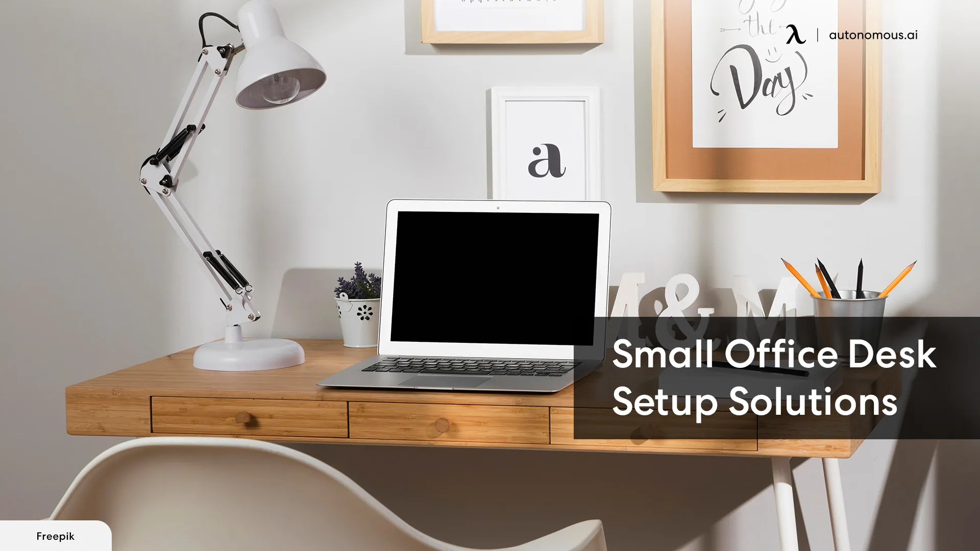Maximizing Minimalism: Small Office Desk Setup Ideas