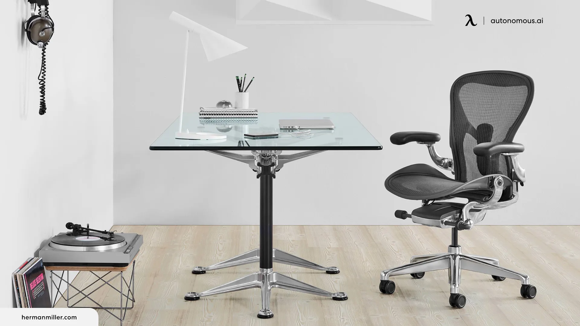 Herman Miller Aeron - black mesh office chair