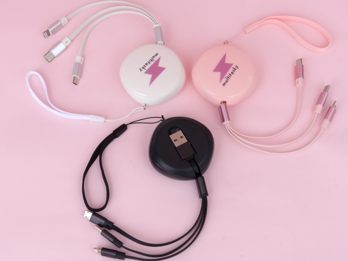 Multitasky Retractable 3-Port USB Keychain Charger