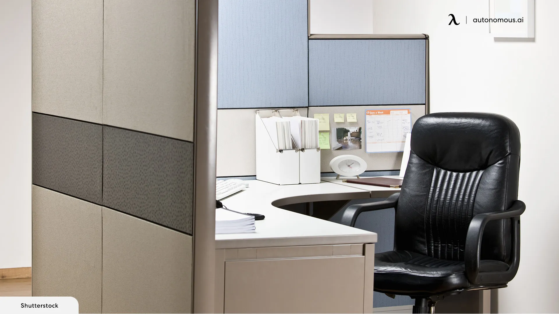Minimalist - how to decorate my office cubicle