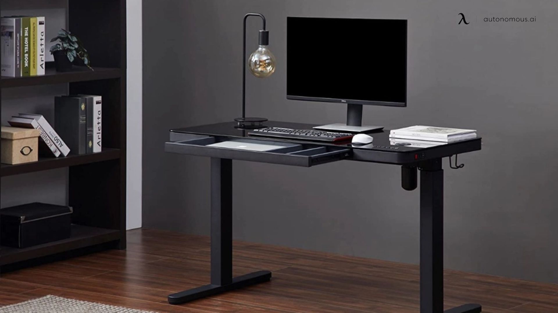 Kowo desk with wireless charger