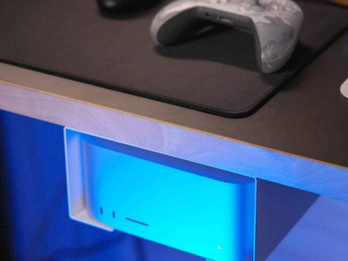 Oeveo Apple MAC Studio Mount | 8H x 4.06W x 8.13D 