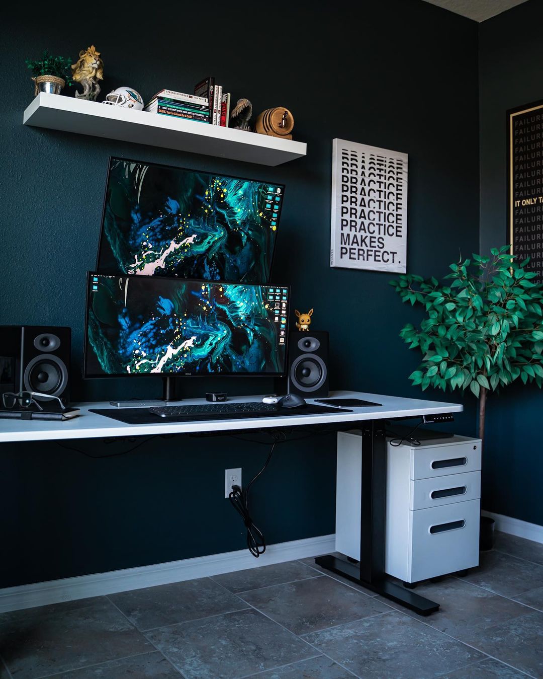 Finished all my coding projects this week thanks to the Autonomous Desk Panorama. The huge 70-inch design is perfect for my multi-monitor setup. Switching between screens and tasks is easy, and my productivity is through the roof. The desk is spacious enough to handle all my tech gear, and the ergonomic design has made a significant difference in my workflow. If you’re into tech, this desk is a must-have!