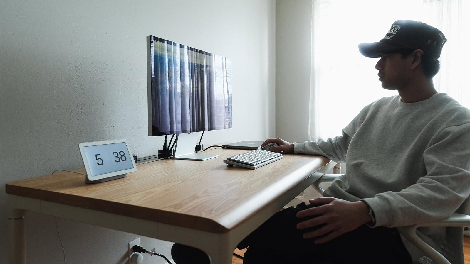 Autonomous Desk Levitate