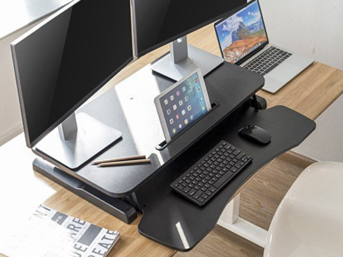 Amer Mounts EZRISER30 Desk Top Pneumatic Sit/Stand Riser and Keyboard Tray