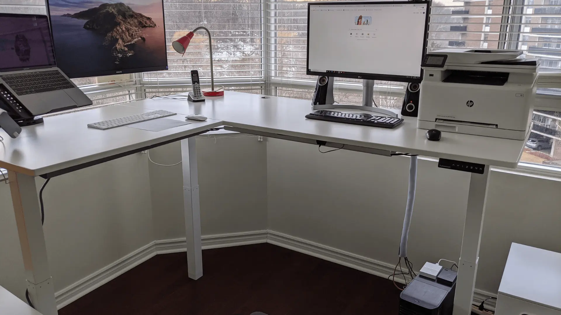 Autonomous Desk L-Shaped