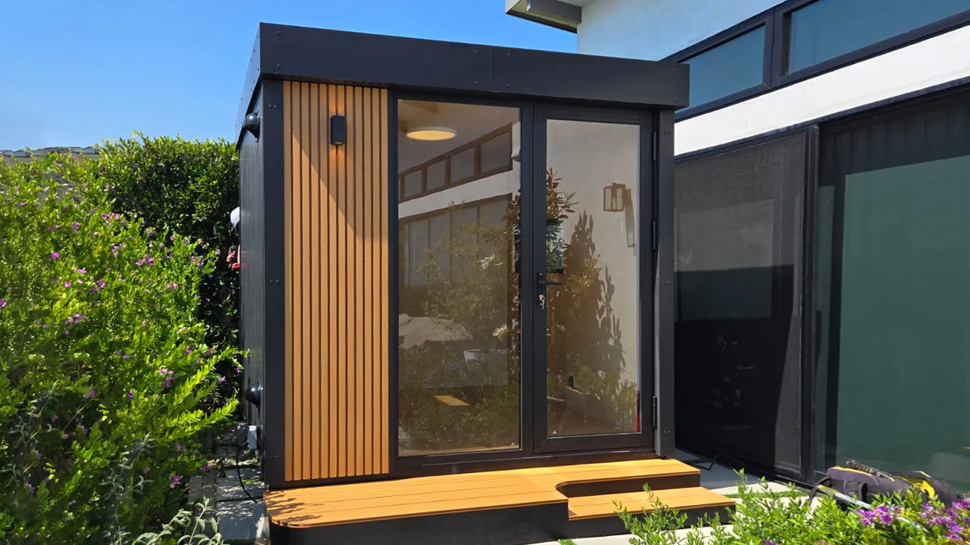 Many people get an accessory dwelling unit kit because they want to experience the advantages of having a compact property near their house. 