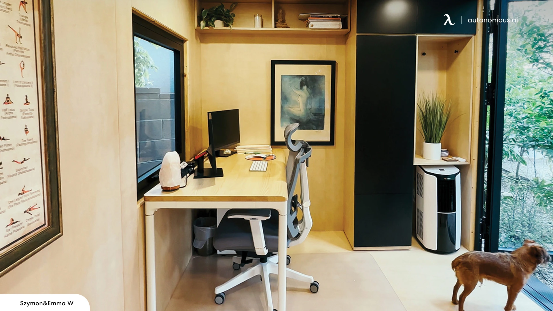 Feng Shui Office Desk: Materials, Placement & Decor Ideas