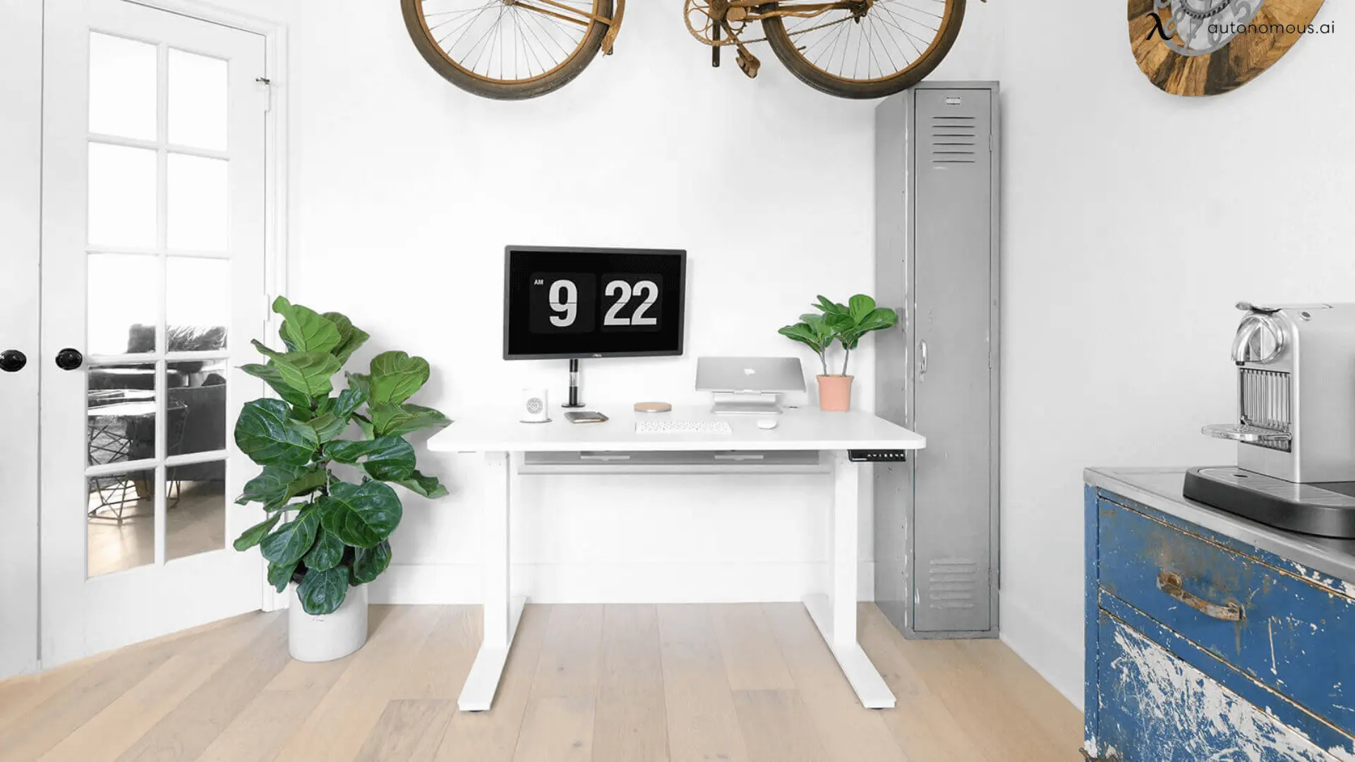 7 Tips to Make a Small Home Office Feel Bigger