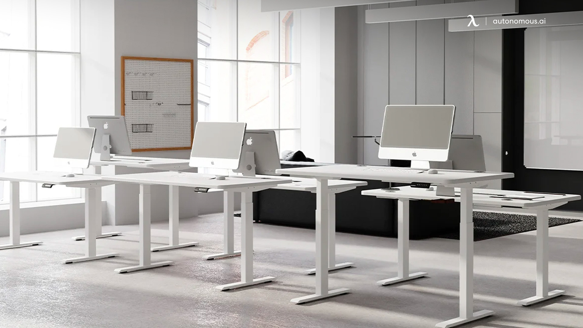 Linear Configuration - 4 person workstation