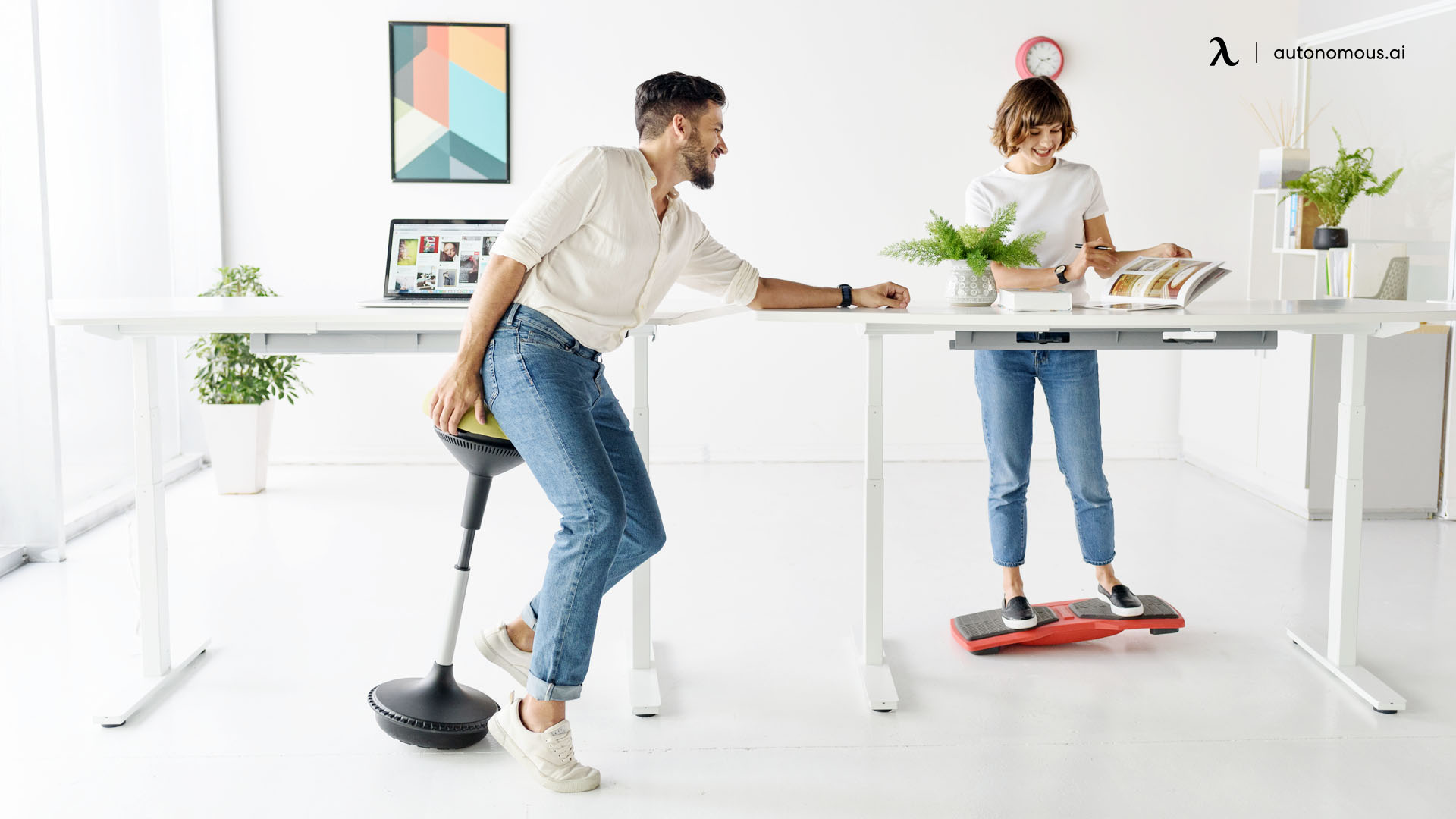 9 True Health Benefits of a Standing Desk