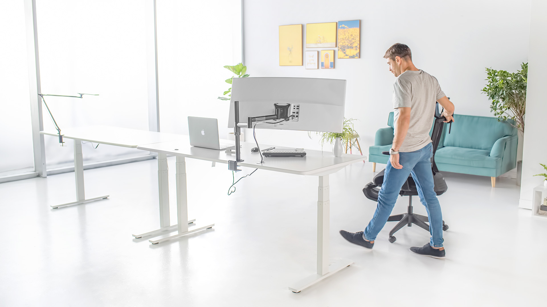 What Is a Flexible Workspace and How It Helps Your Business