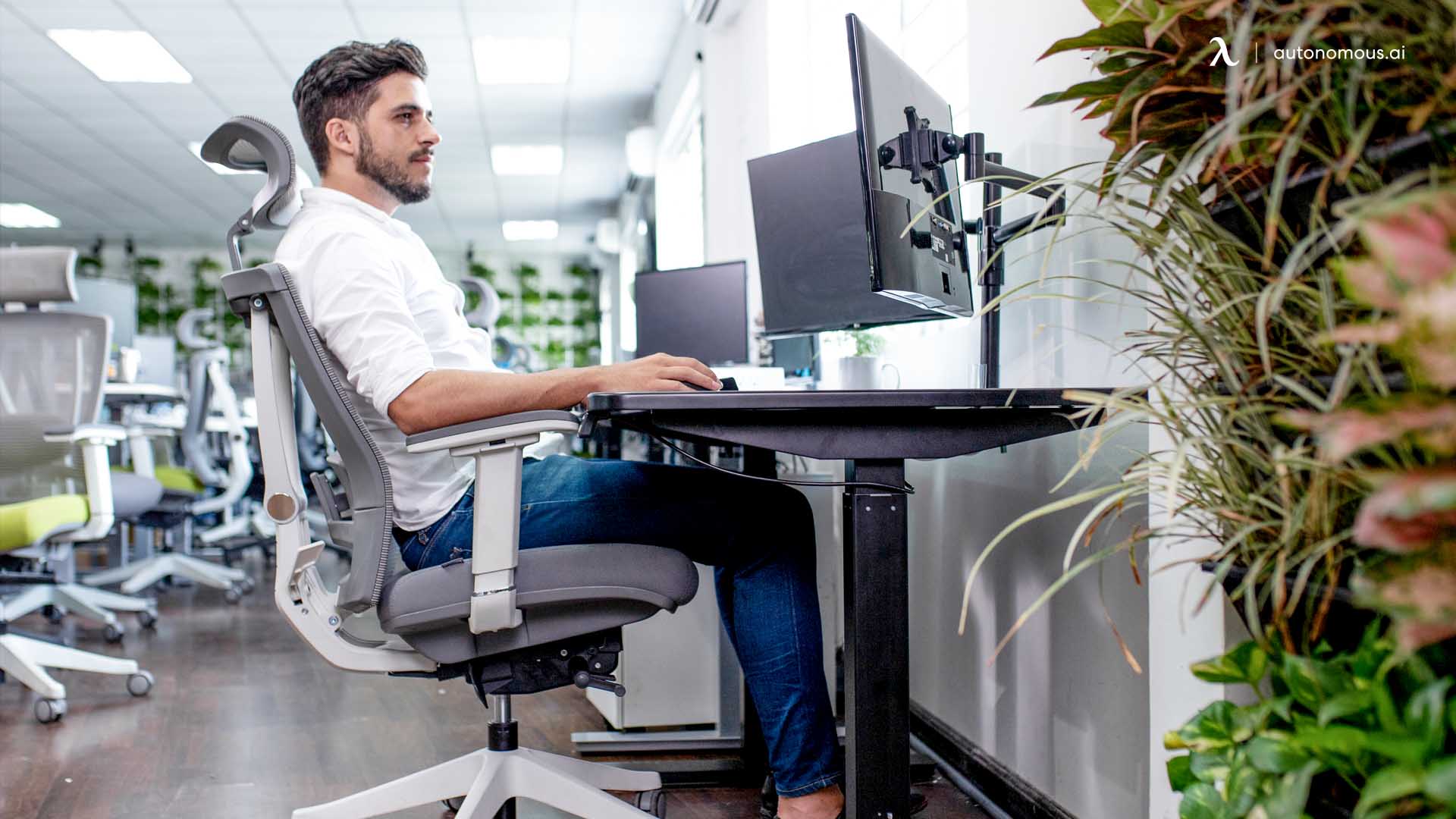 Evaluating the stand up desk vs sitting desk from a cost perspective