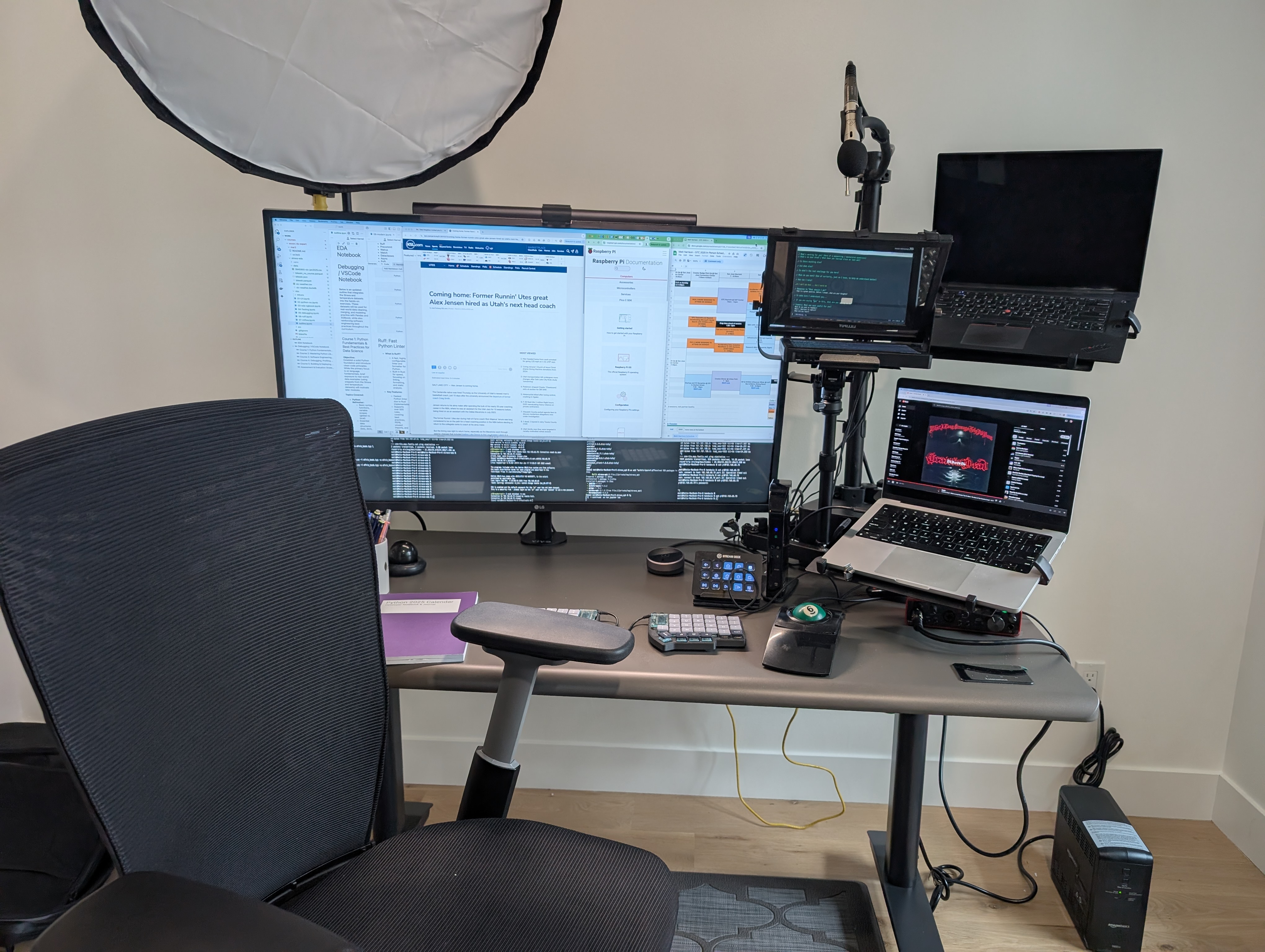 Autonomous SmartDesk 5 | Standing desk, reinvented.