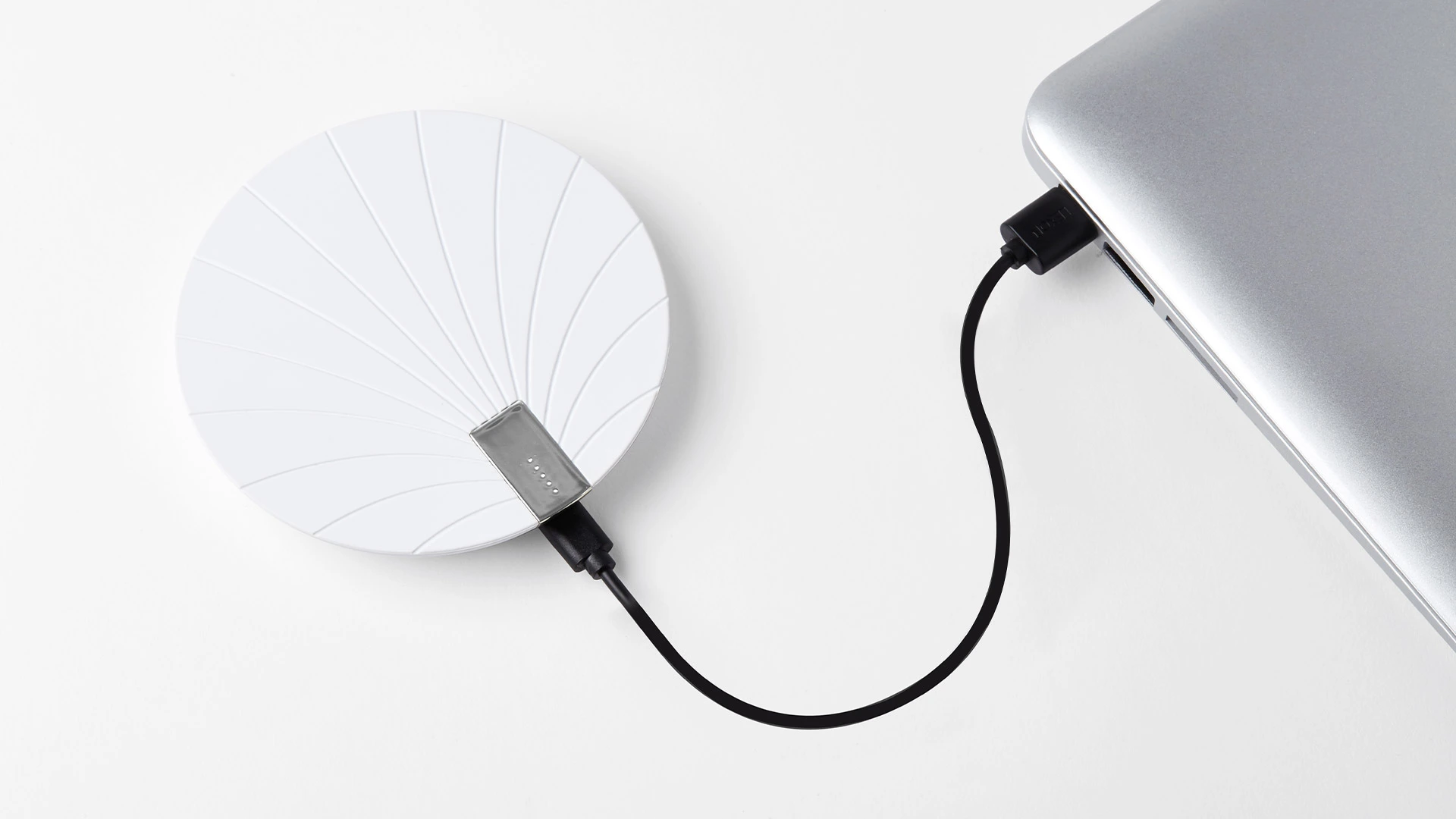 standing desk with wireless charger