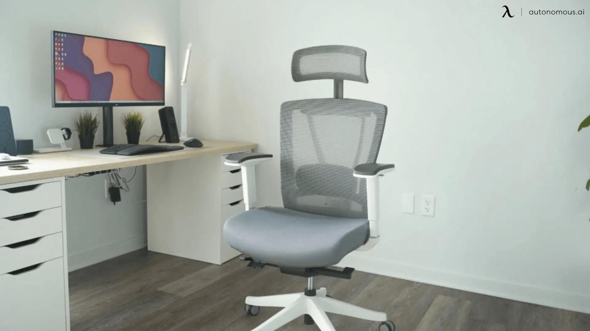 Are mesh office chairs better than padded ones?