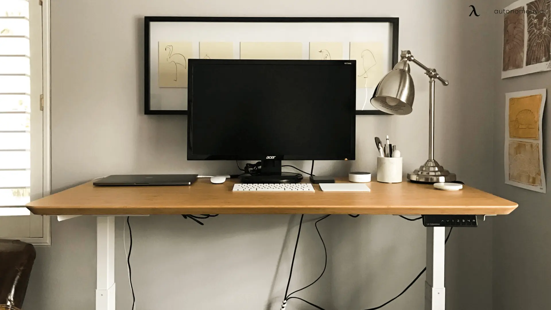 5 Best Standing Desks in Toronto 2025