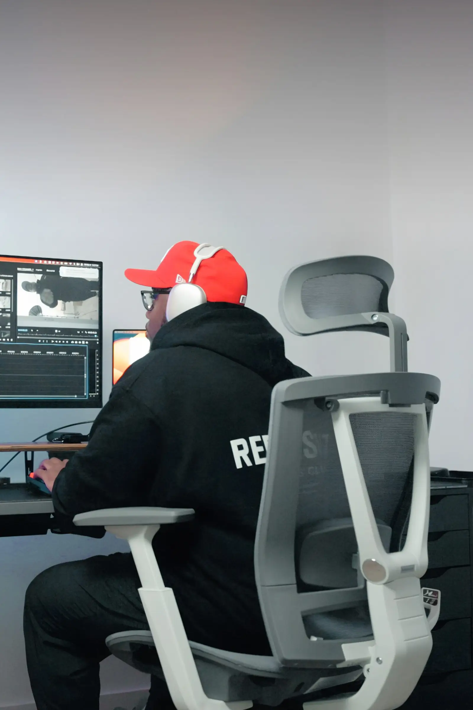 Autonomous ErgoChair Mesh Breathable Mesh Office Chair Canada