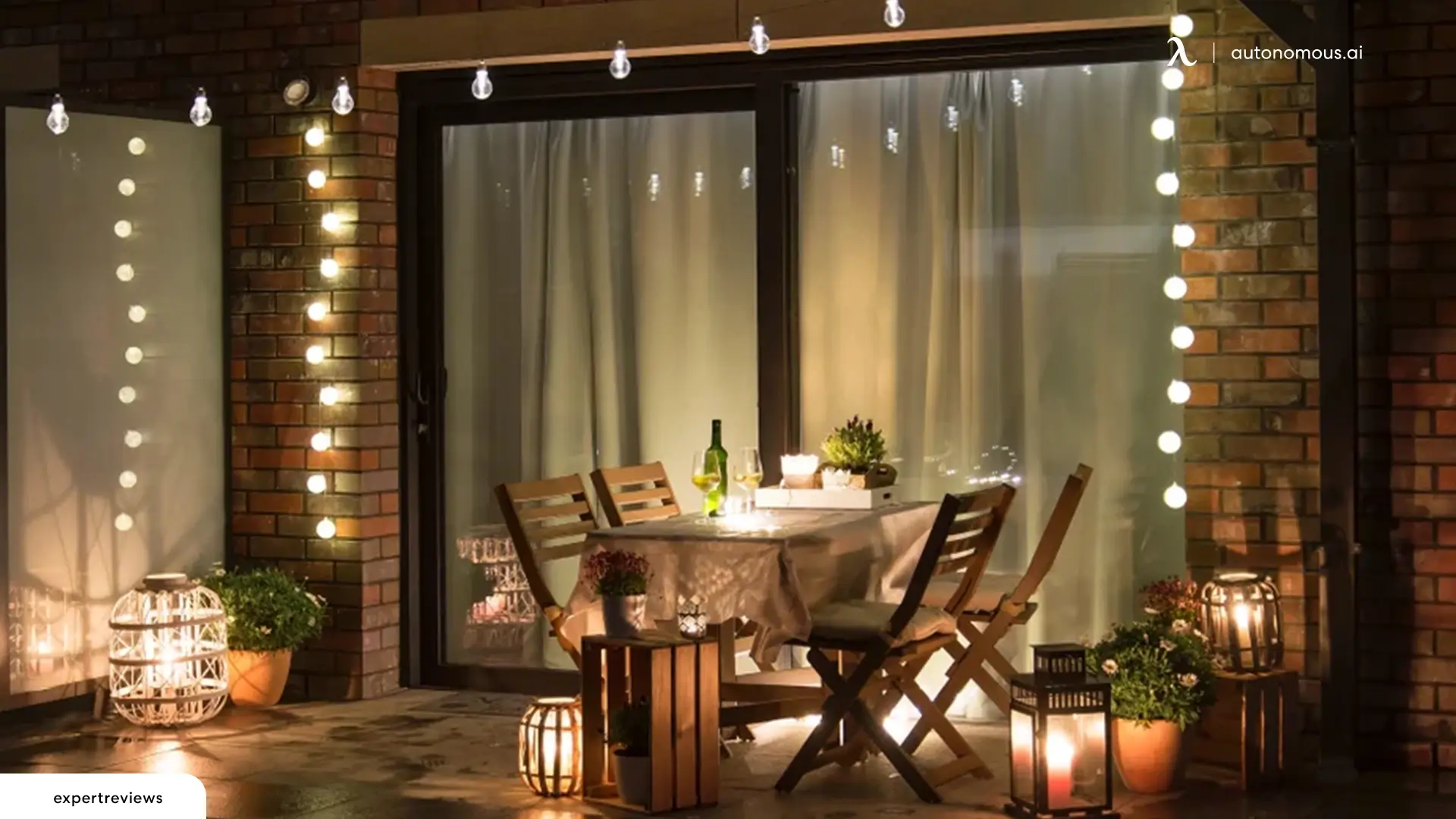 Wall art, mirrors, or planters