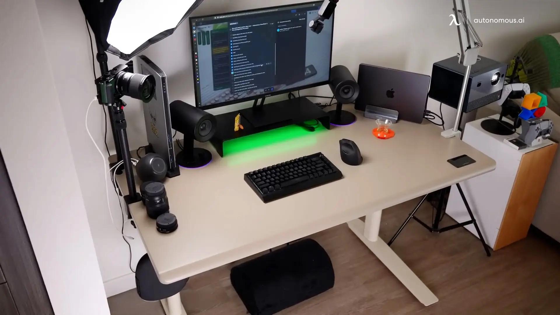 avoids clutter on the desktop