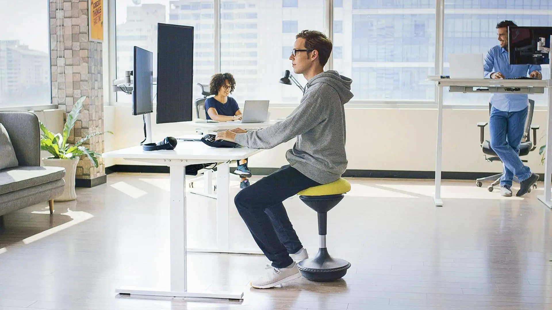 What Is Employee Flexibility In The Workplace? Its Benefits
