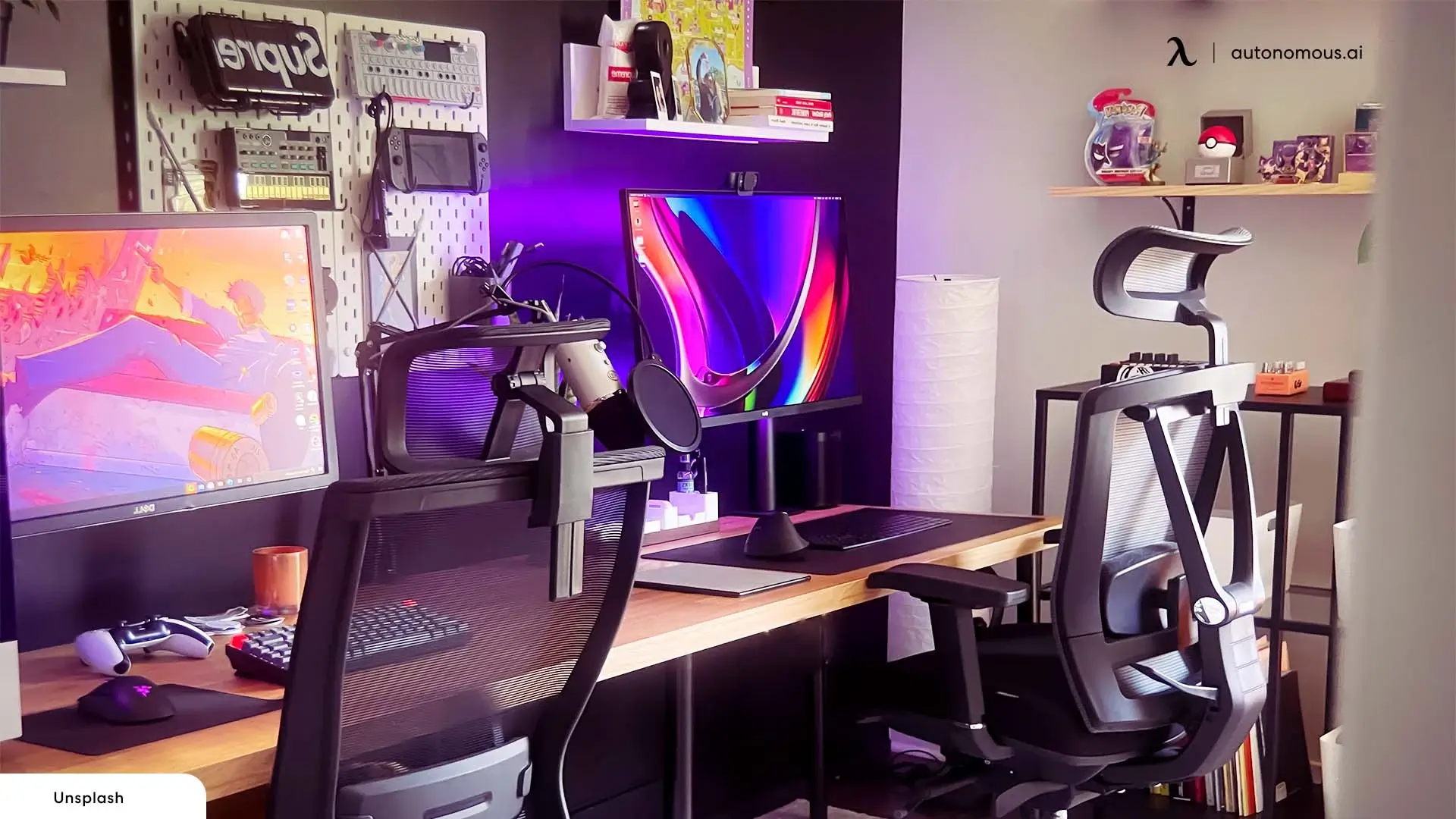 From a wooden headphone stand to a framed poster behind the desk