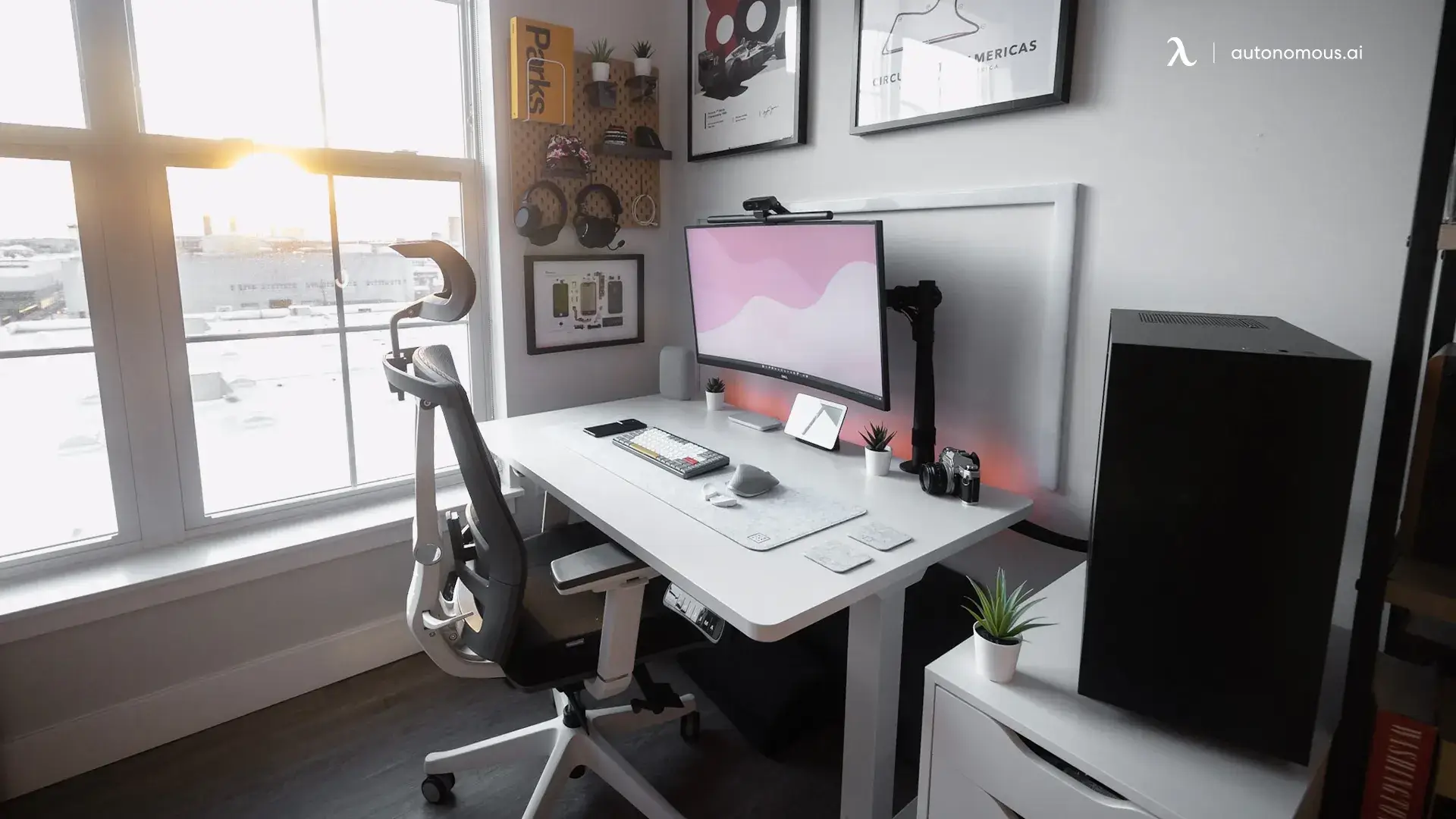 How To Choose The Best Home Office Monitor In 2025