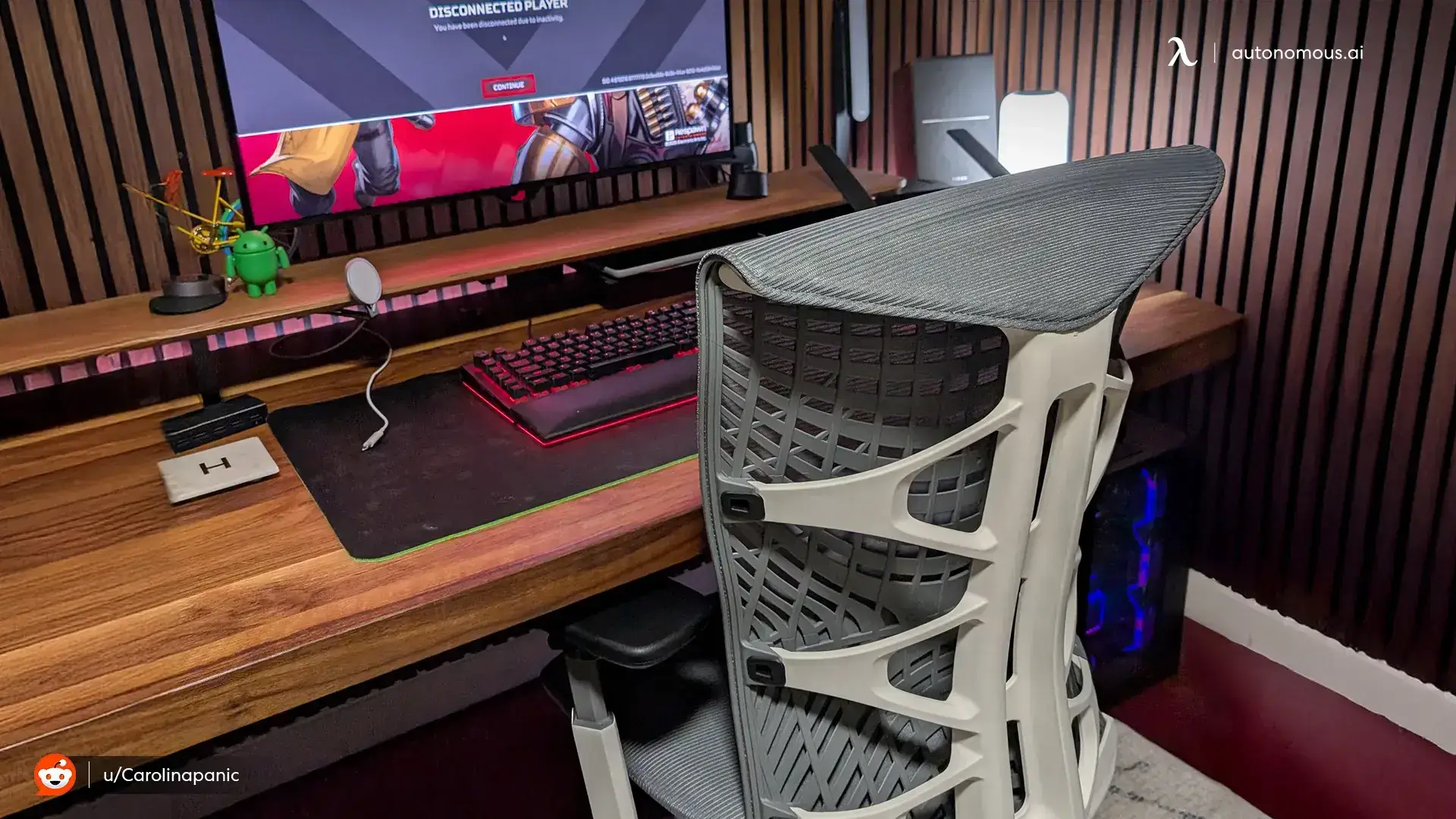 How to organize office desk to reduce stress?