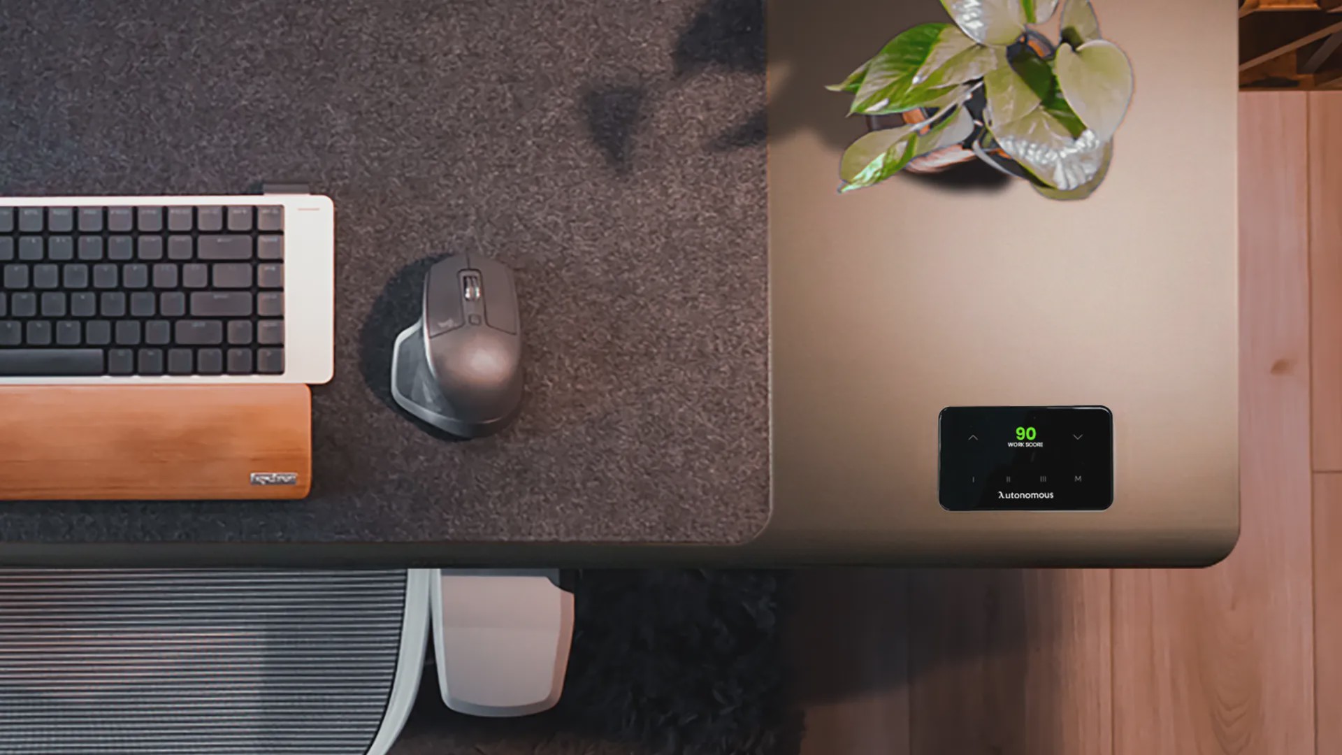 Autonomous Desk 5 AI