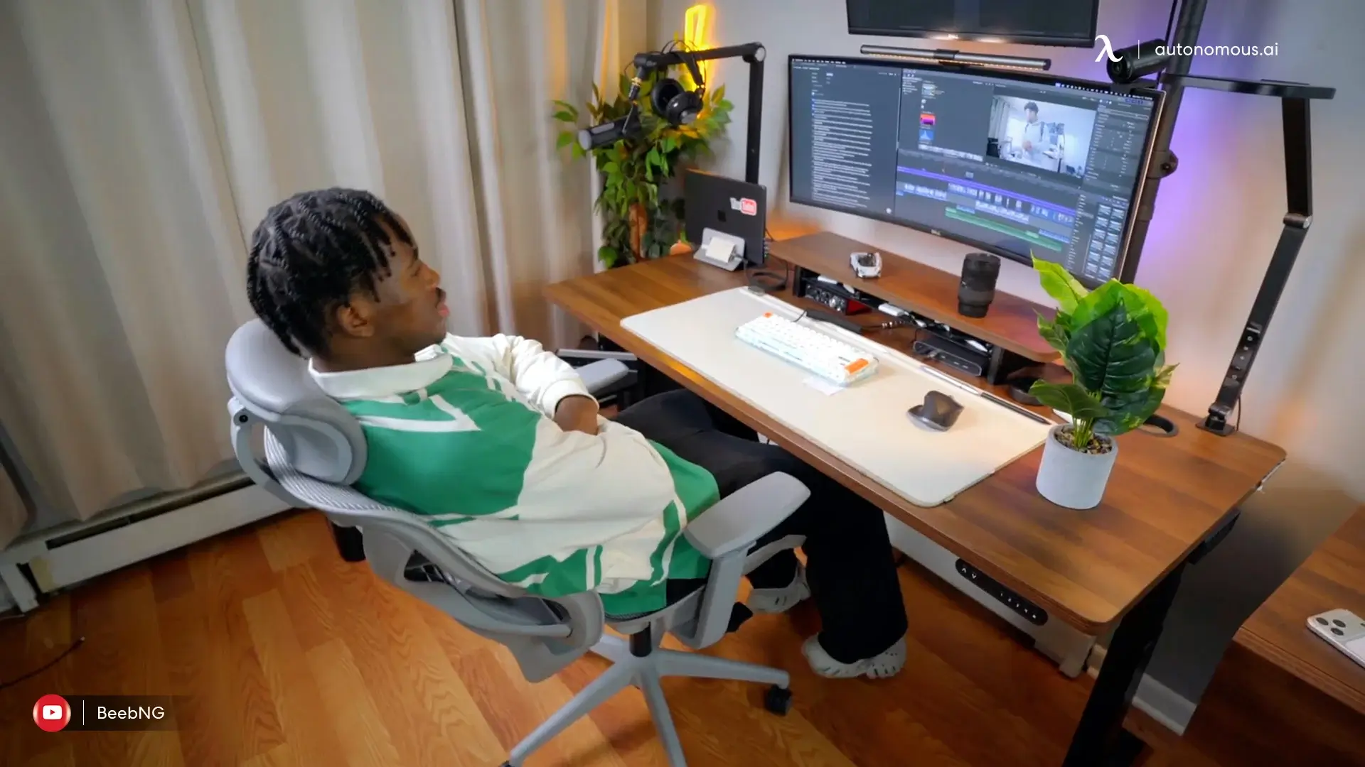 New Year Gift Ideas for Remote & Hybrid Coworkers